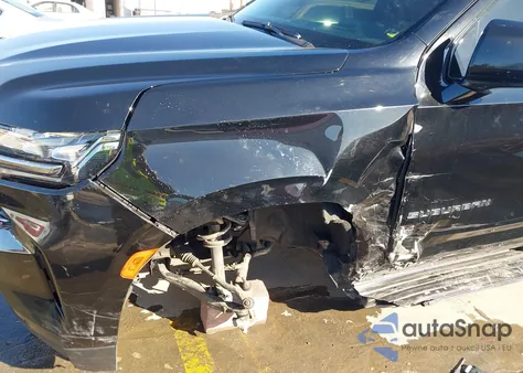 2023 Chevrolet Suburban 2Wd Lt z USA, uszkodzony, nr VIN 1GNSCCKD7PR122370